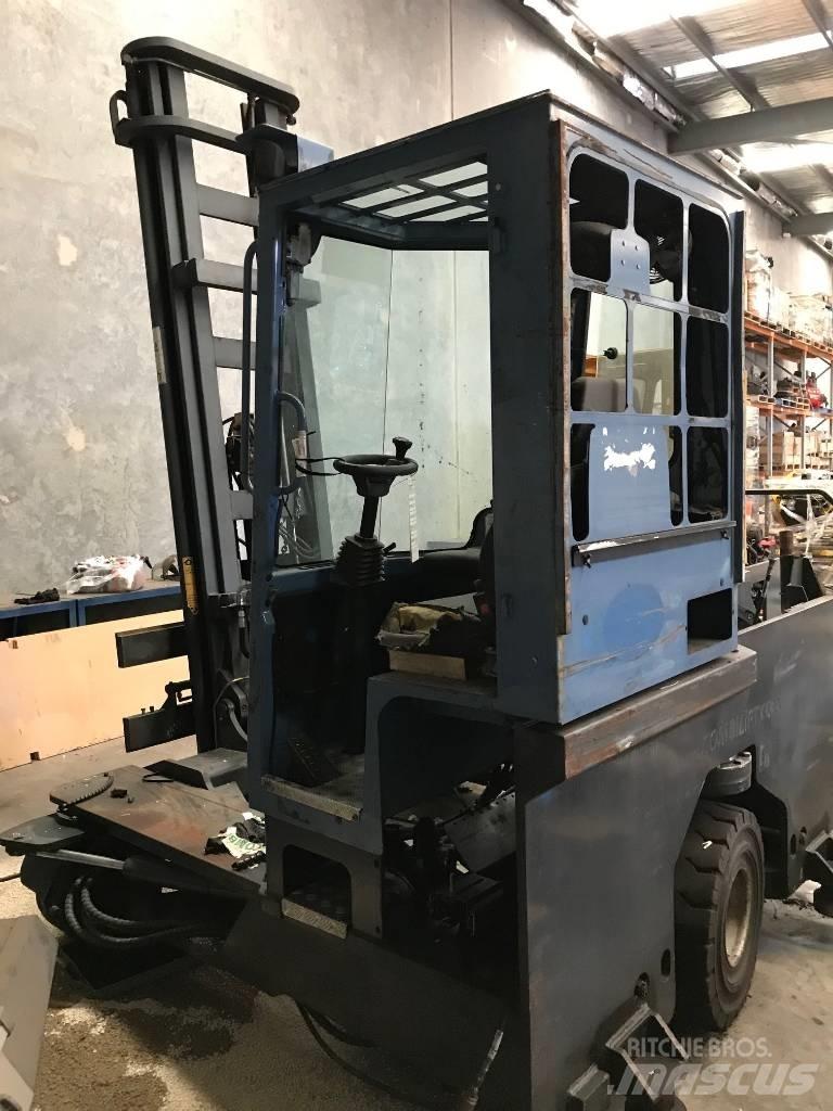 Combilift C 4000 Sideloaders