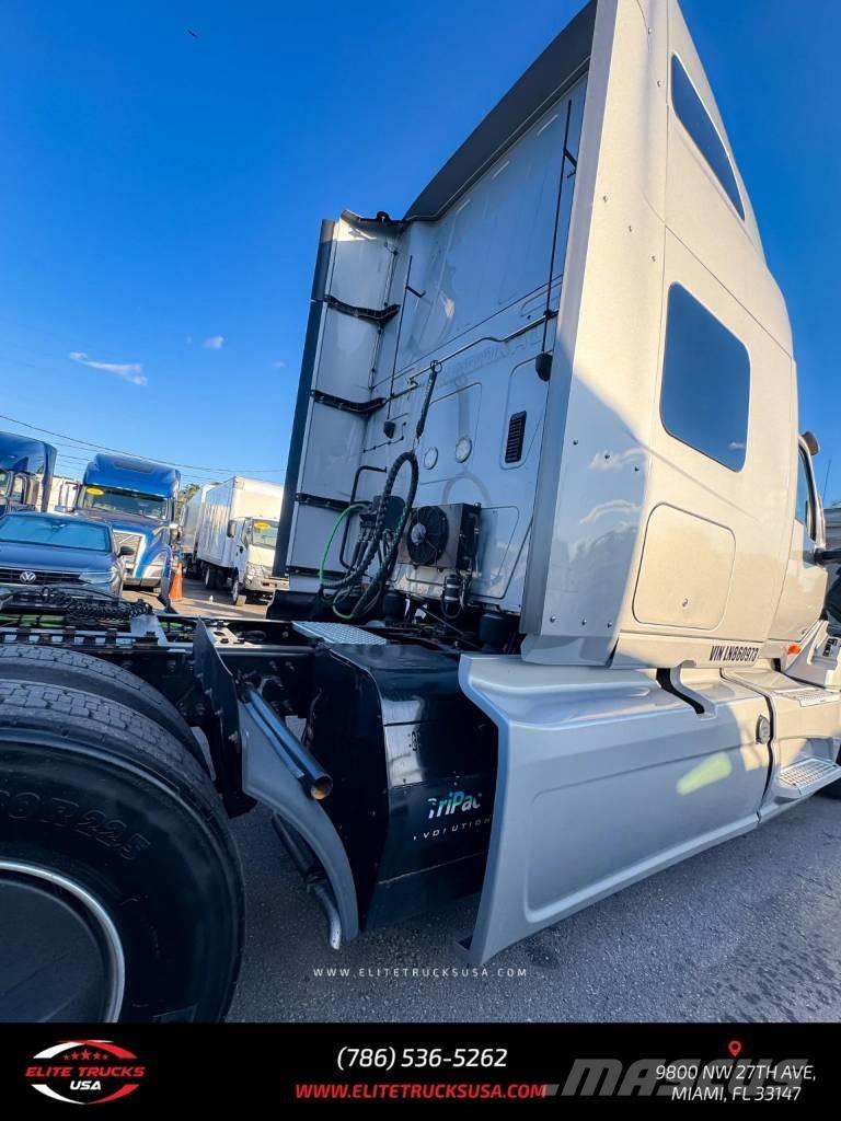 International LT Other trucks