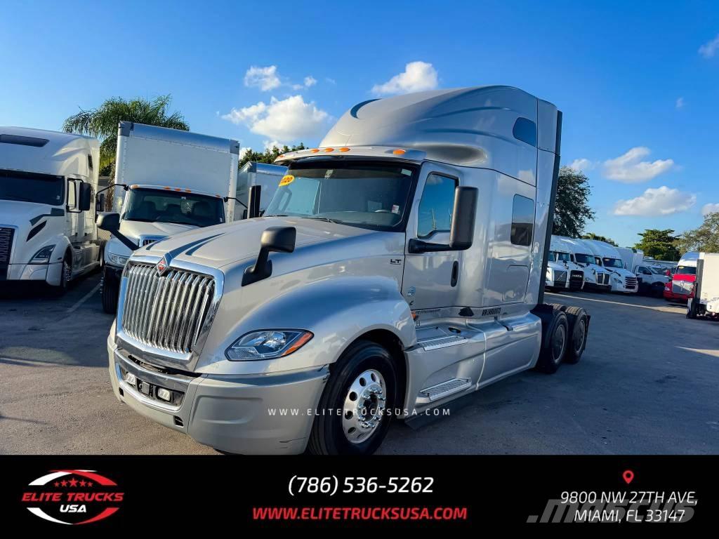 International LT Other trucks