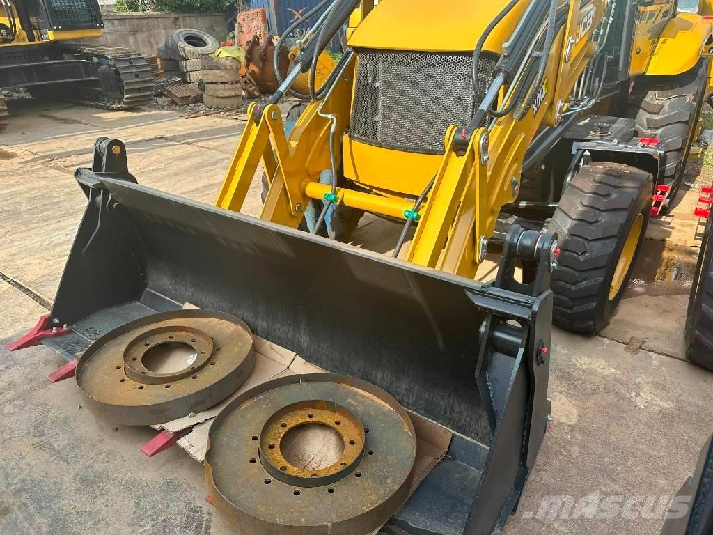JCB 3 CX Backhoe loaders
