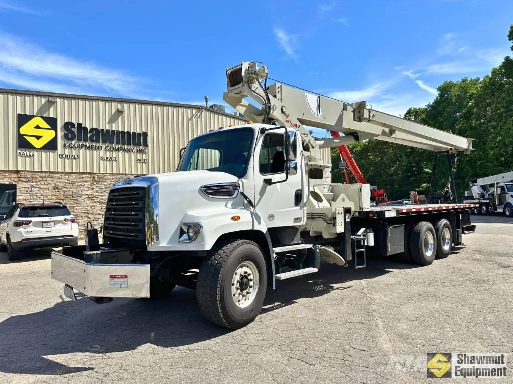 National NBT30H Crane trucks