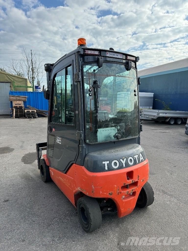Toyota 8FBM20T Electric forklift trucks