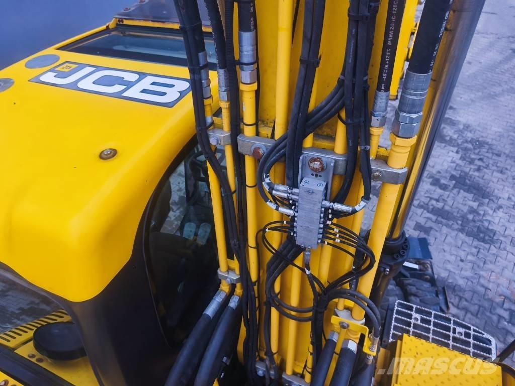 JCB JS 145 W Wheeled excavators
