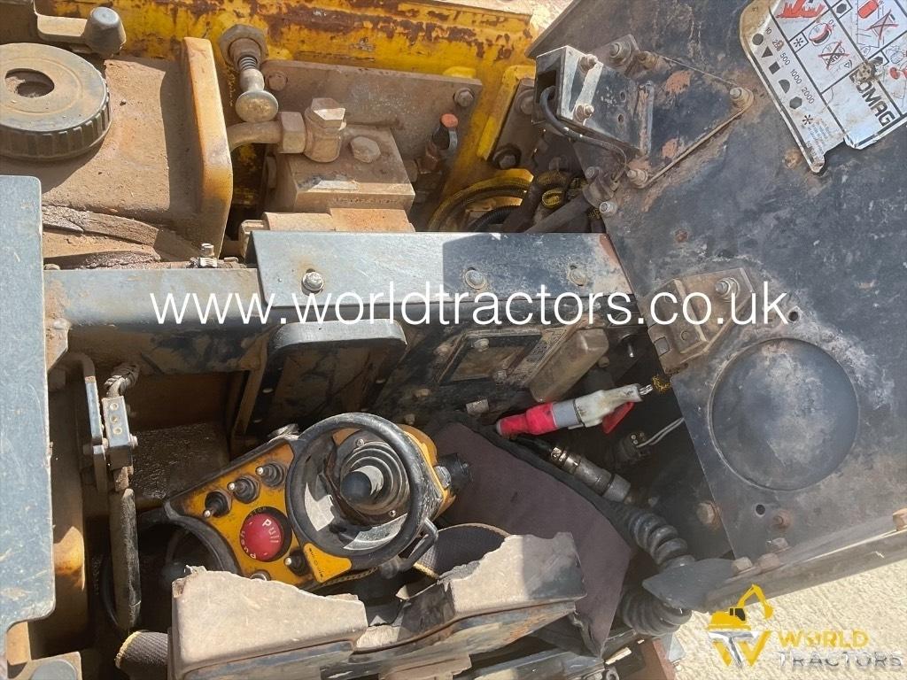 Bomag BMP 851 Plate compactors
