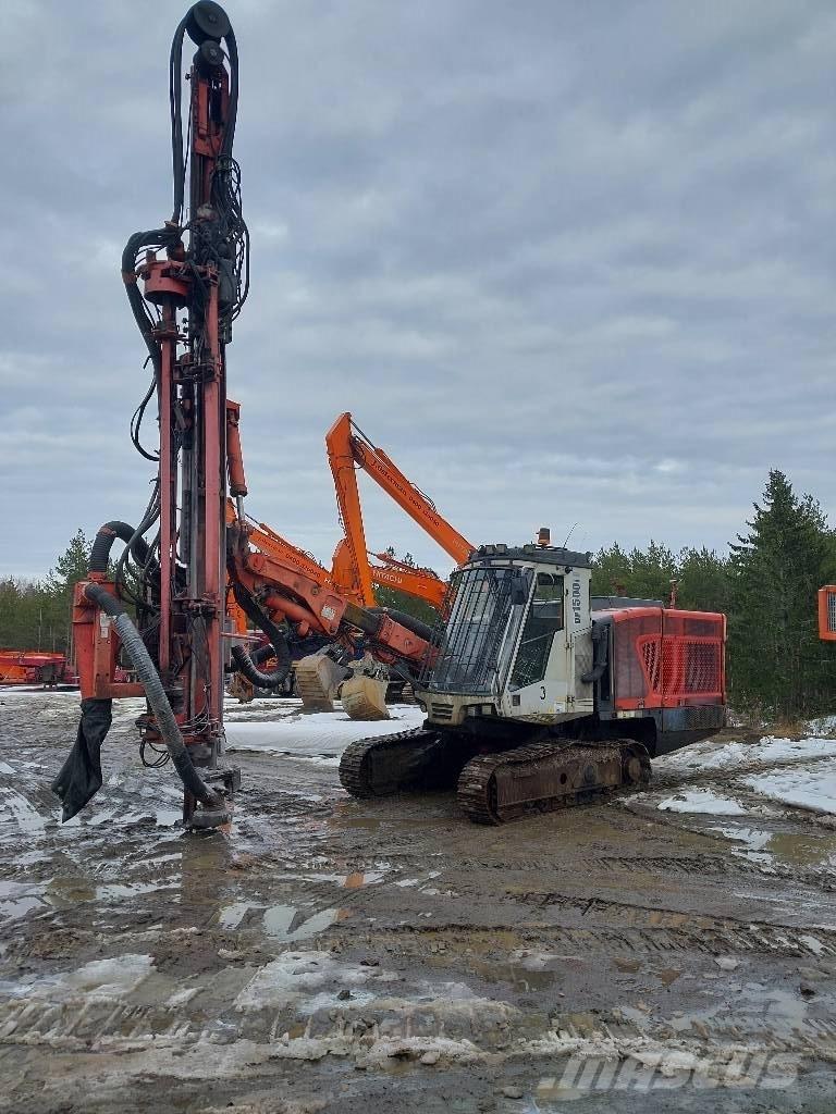 Sandvik DP 1500 i Surface drill rigs