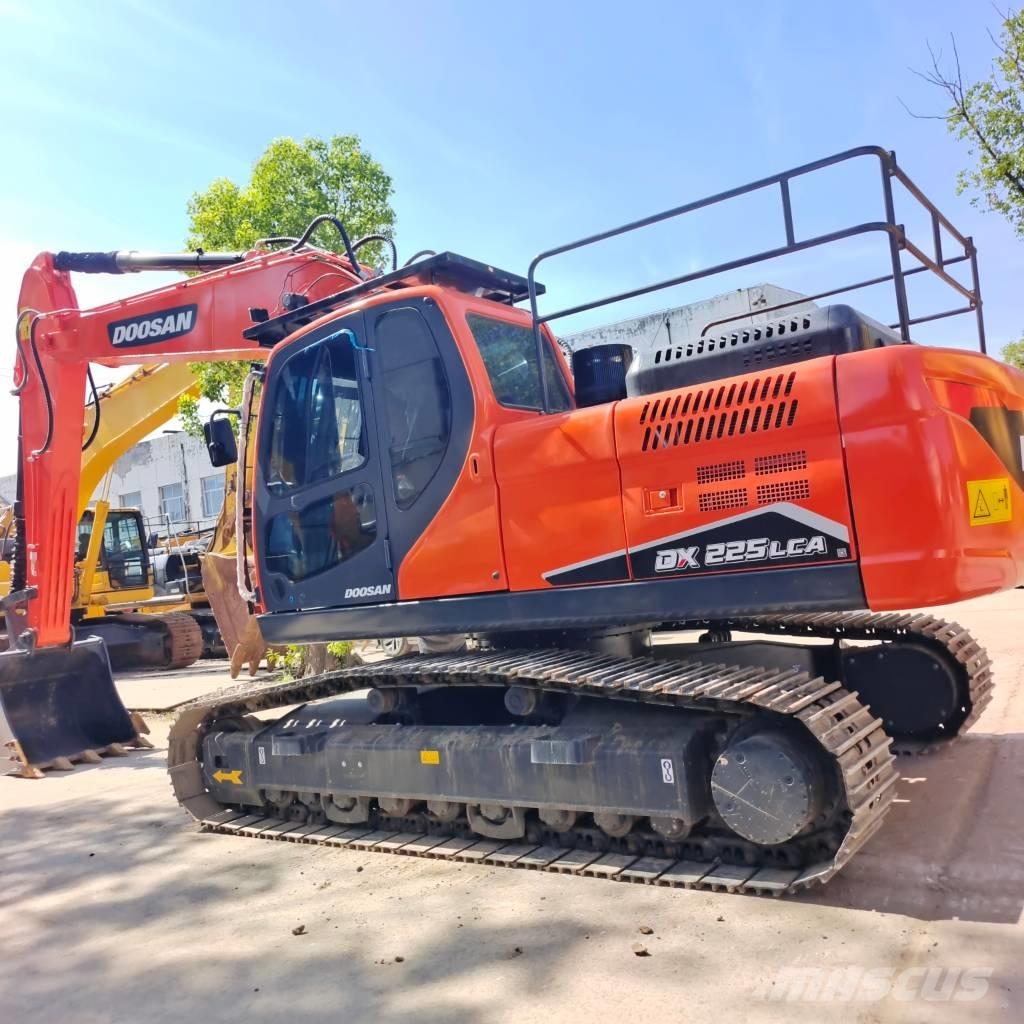 Doosan DX 225 LC-9C Crawler excavators