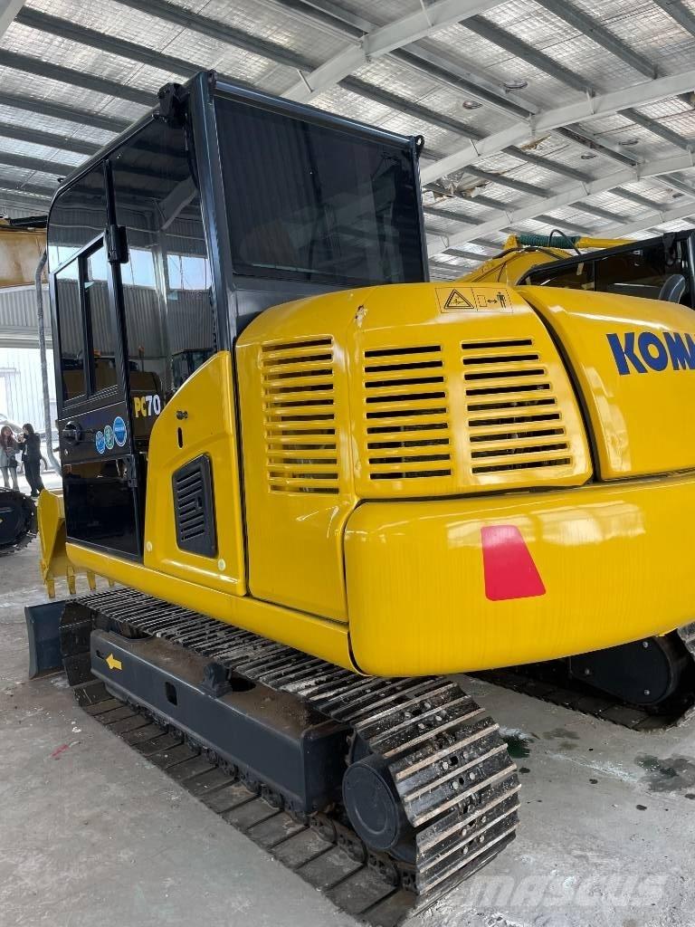 Komatsu PC 70 Midi excavators  7t - 12t