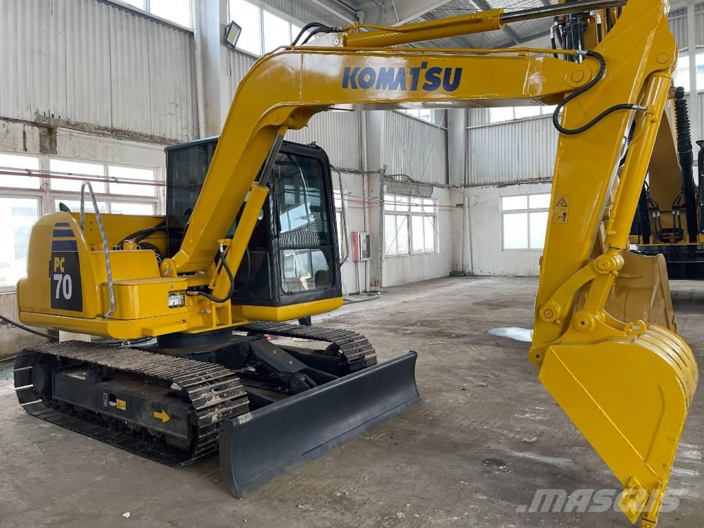 Komatsu PC 70 Midi excavators  7t - 12t