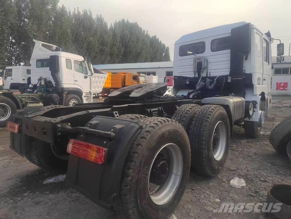 Shacman F3000 6X4 Tractor Units