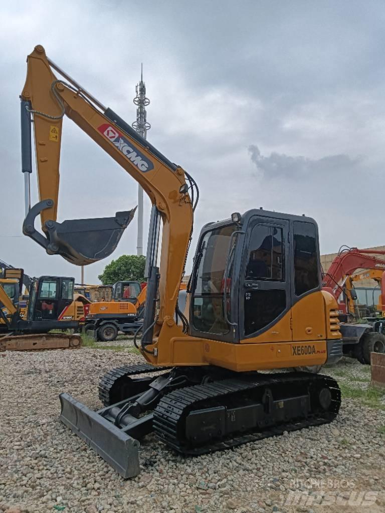 XCMG 60 Crawler excavators