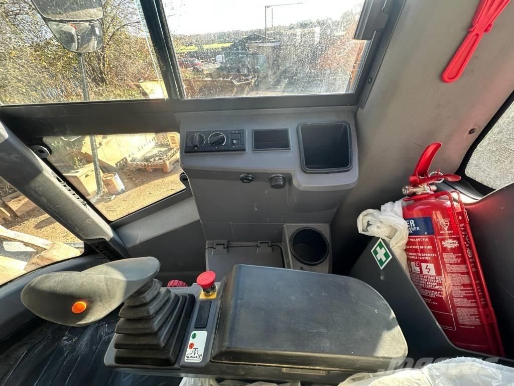 Hamm HC 130i Single drum rollers