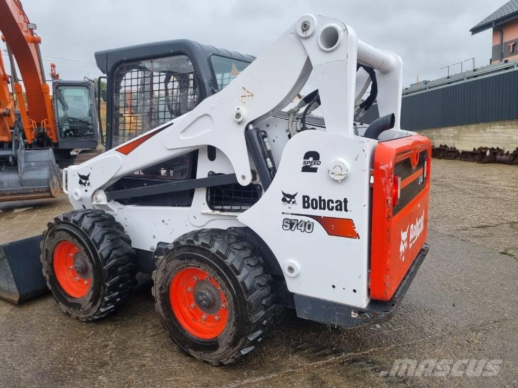 Bobcat S740 Skid steer loaders