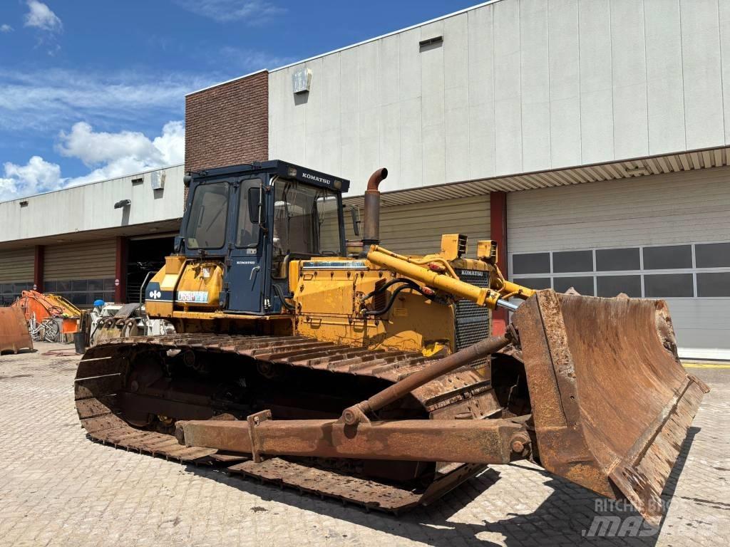 CAT D65PX-8 Crawler dozers