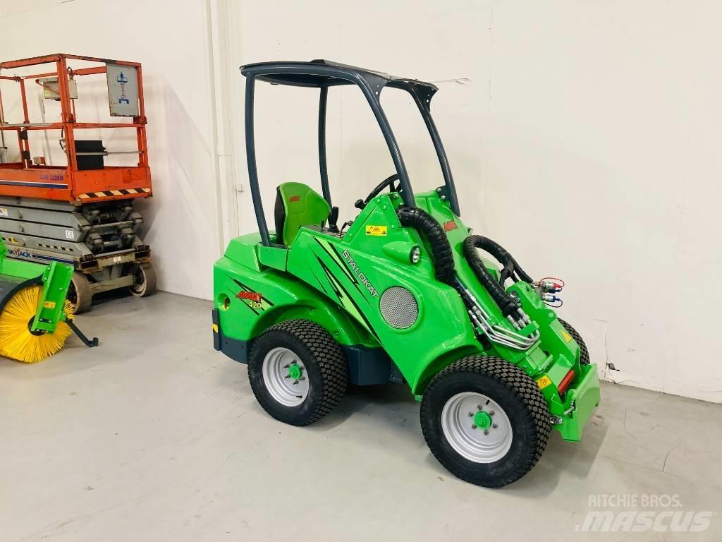 Avant 420 Mini loaders