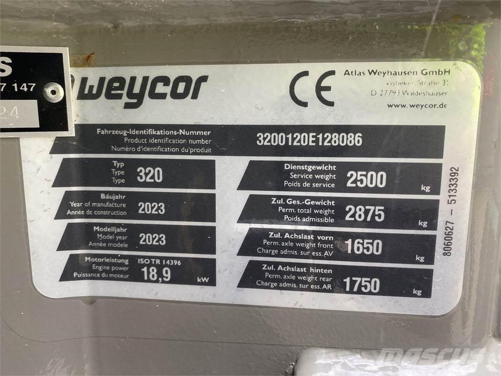 Weycor AR320 Cab Multi purpose loaders