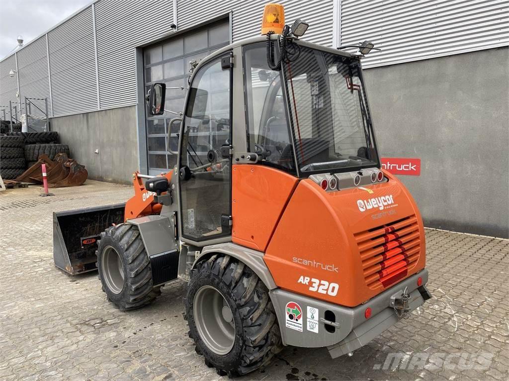 Weycor AR320 Cab Multi purpose loaders