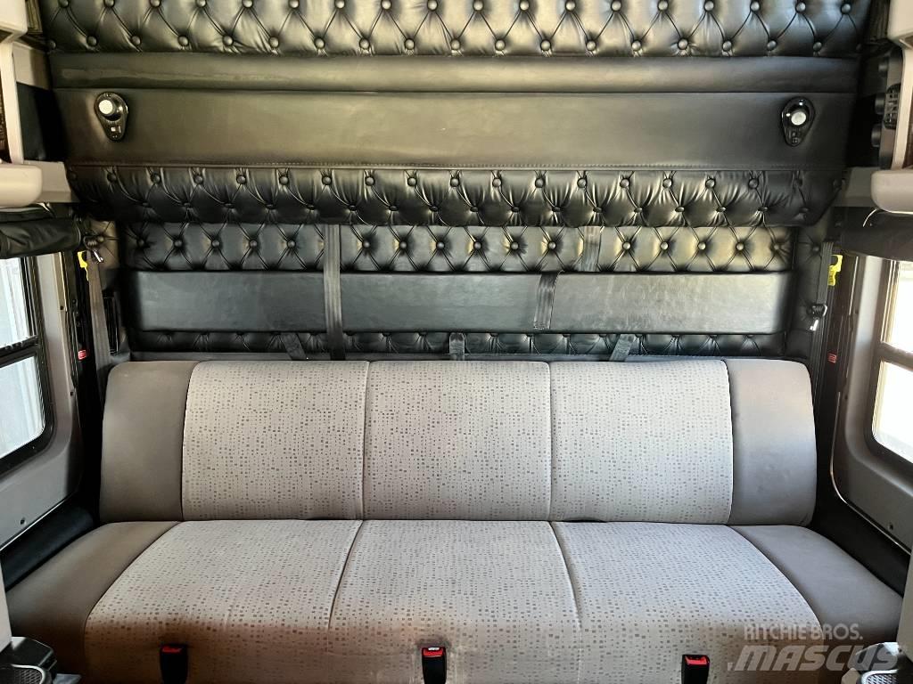 Kenworth W 900 Tractor Units