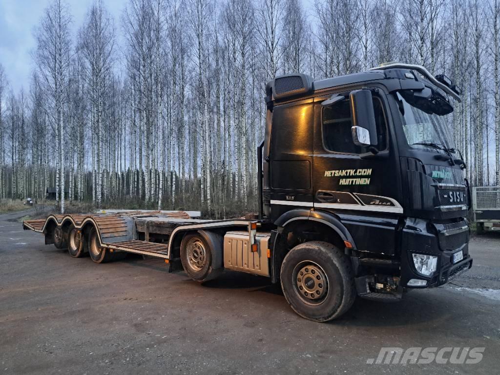 Sisu CM 13 M Forest machine transport trucks