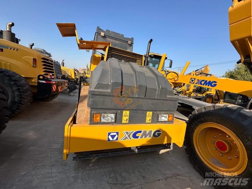 XCMG XD 103 Twin drum rollers