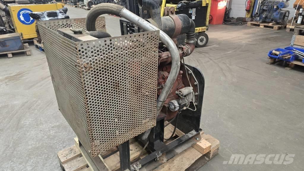 Mitsubishi S4E Engines