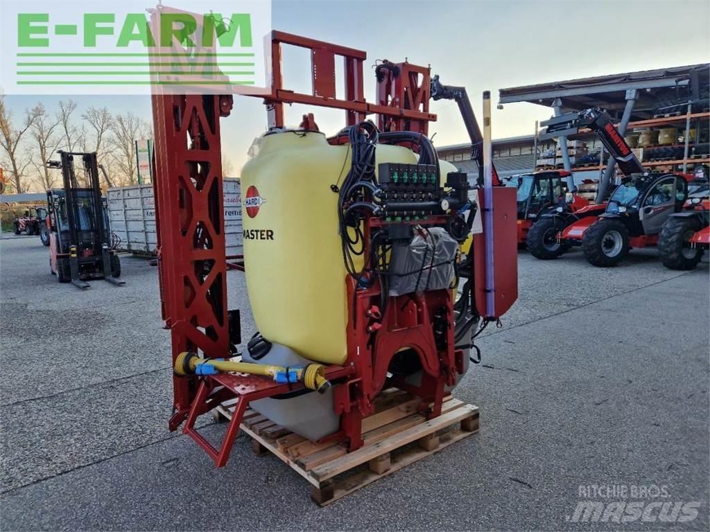Hardi Master Trailed sprayers
