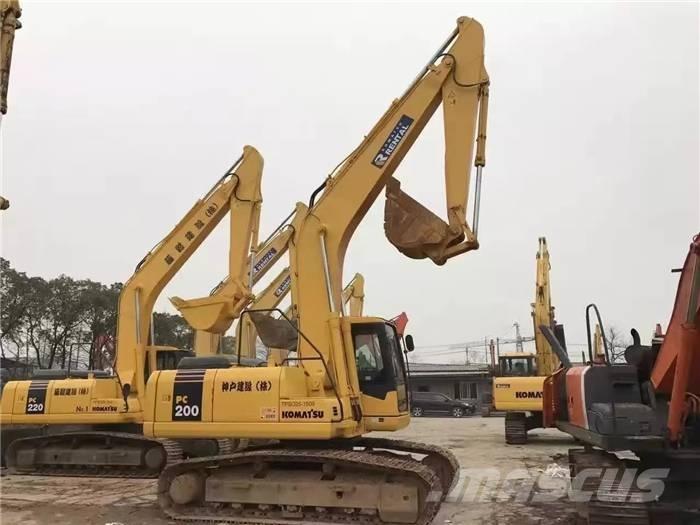 Komatsu PC 200-7 Crawler excavators