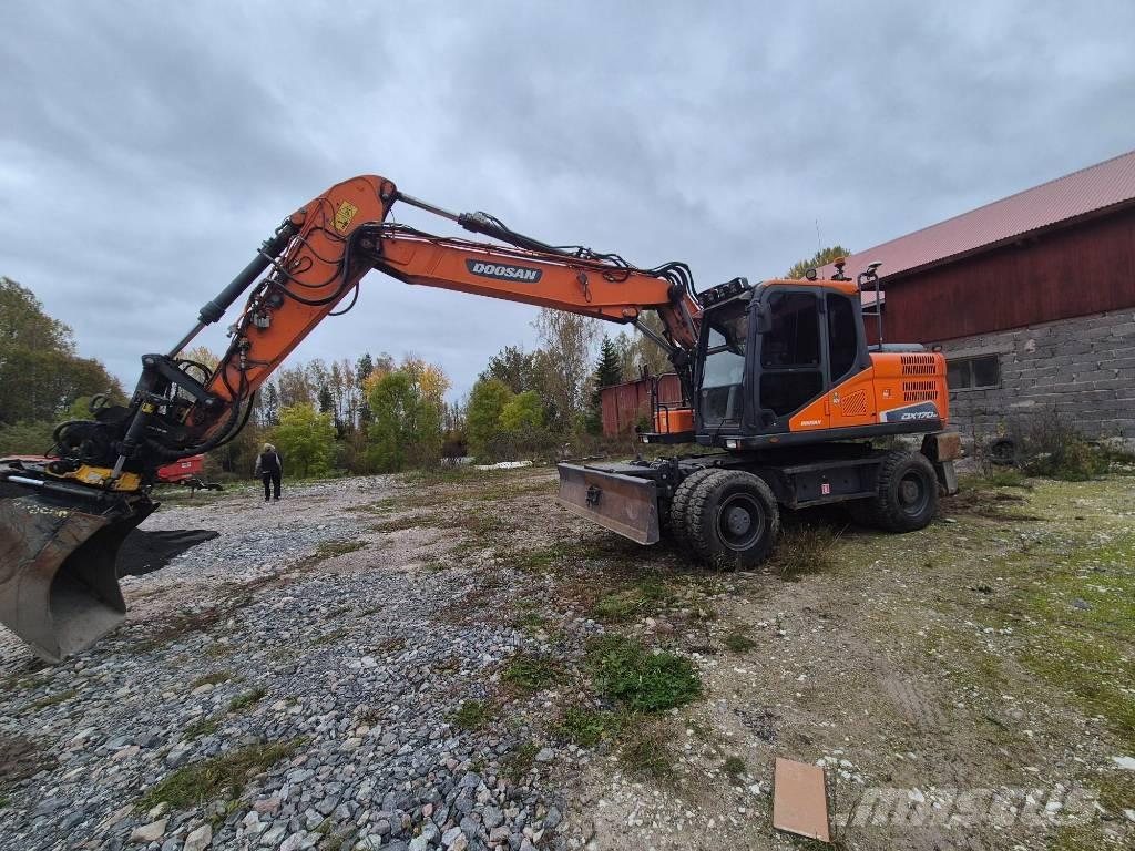 Doosan DX 170 W Wheeled excavators