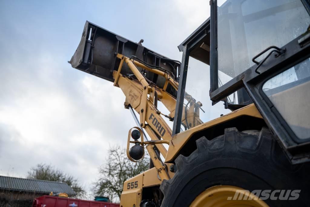Ford 555 Backhoe loaders