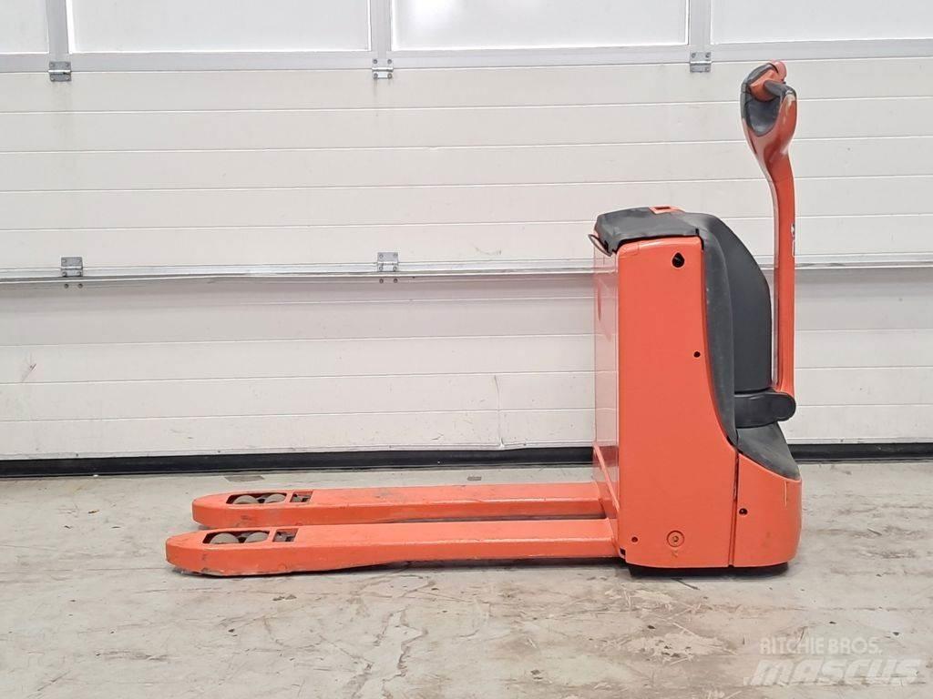 Linde T16 Low lifter