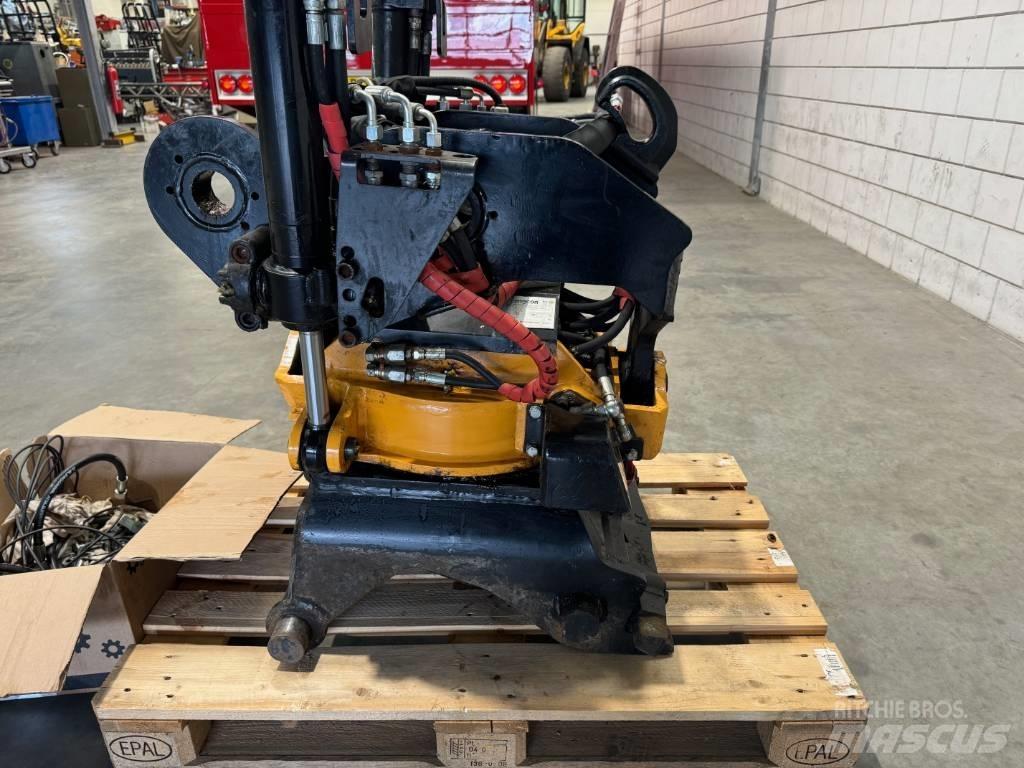 Engcon EC15B-CW30EC Rotators