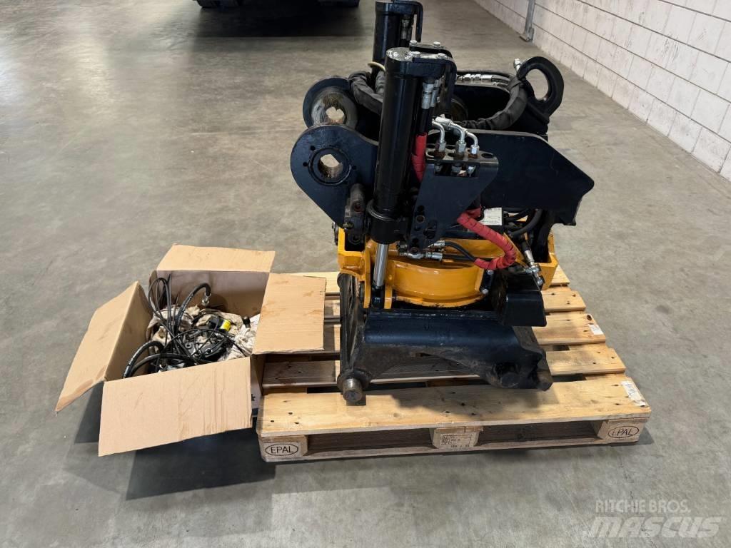 Engcon EC15B-CW30EC Rotators