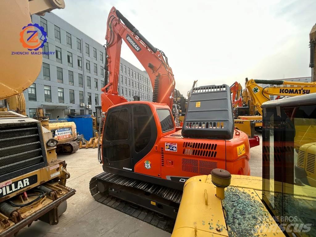 Doosan DX 150 Midi excavators  7t - 12t