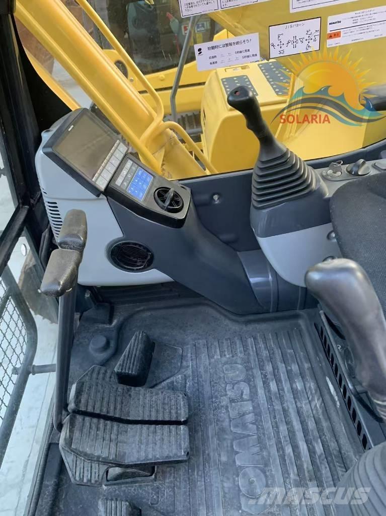 Komatsu PC 220 Crawler excavators