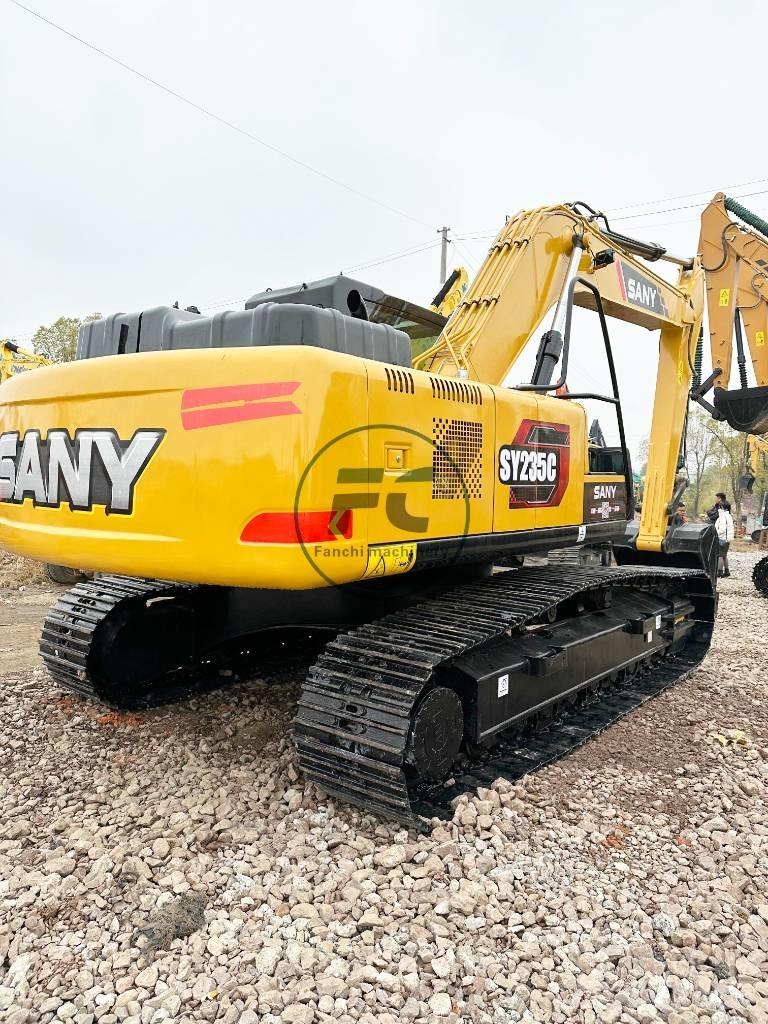 Sany SY235C Midi excavators  7t - 12t