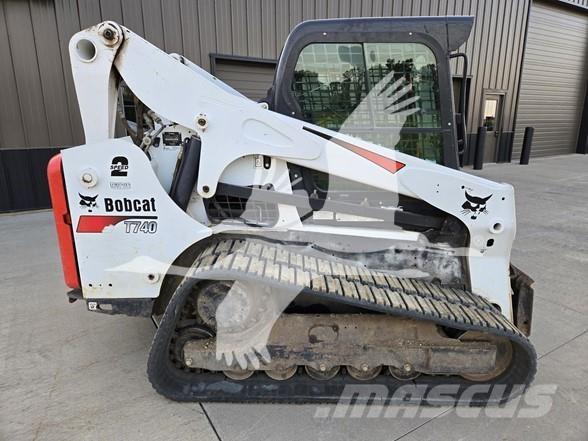 Bobcat T740 Skid steer loaders