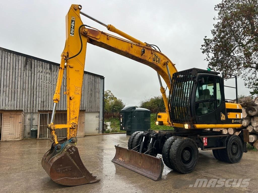 JCB JS 130 W Wheeled excavators
