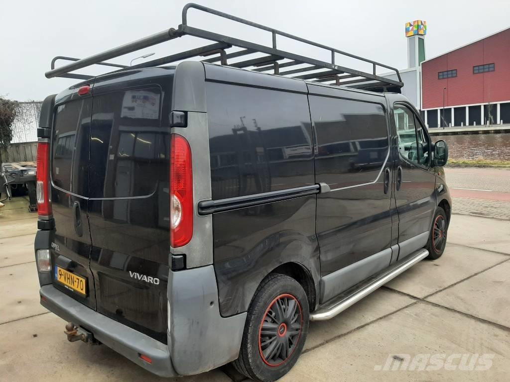 Opel Vivaro Panel vans
