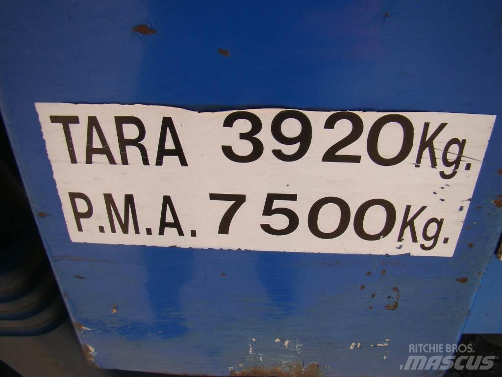 DAF fa 45130 Curtainsider trucks