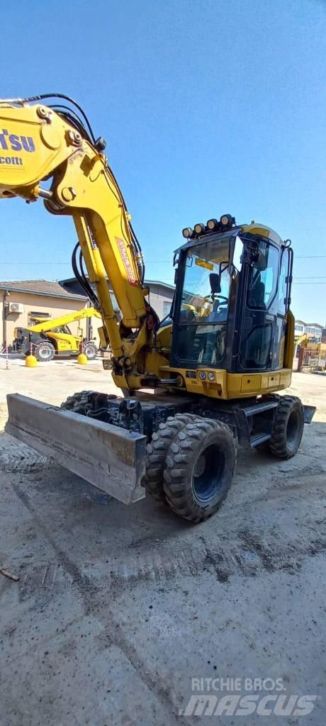 Komatsu PW 98 MR-11 Wheeled excavators