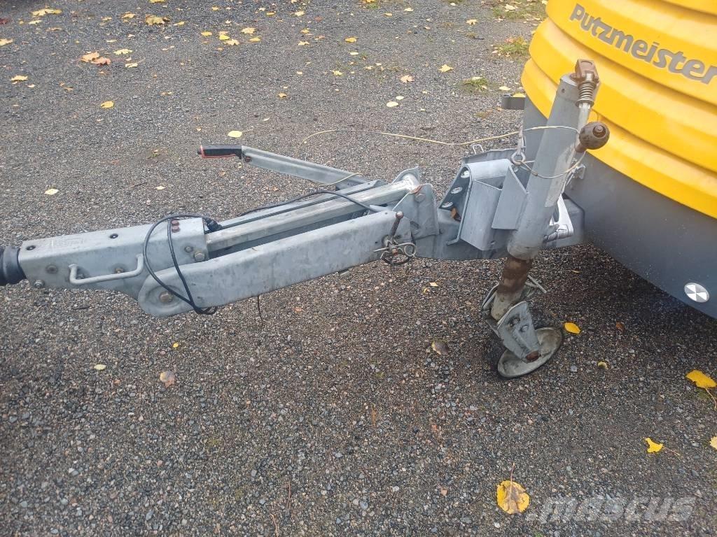 Putzmeister M 740 D Concrete pump trucks