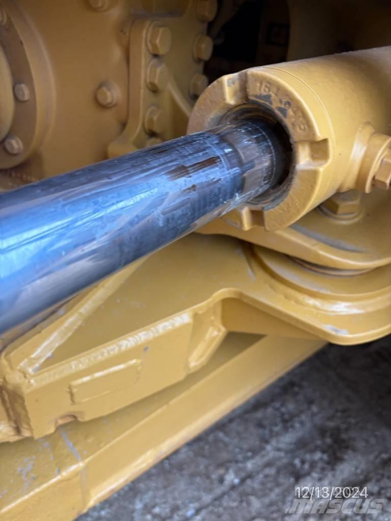 CAT 730 Water tankers