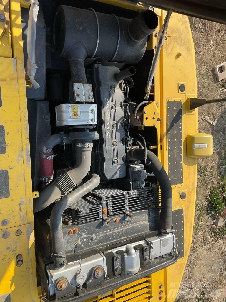 Komatsu PC 210 LC-7 Crawler excavators