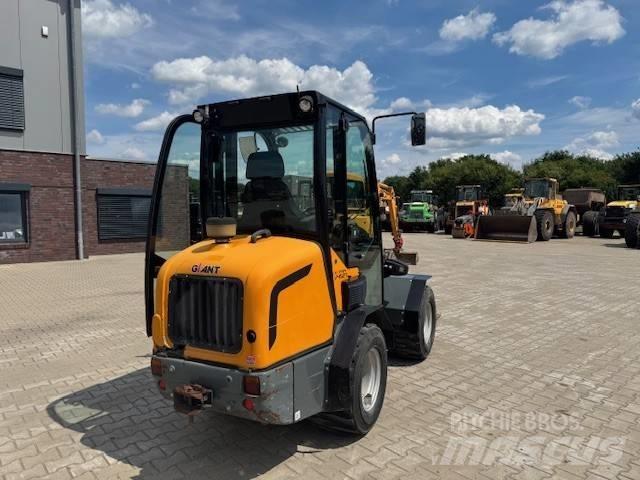 GiANT V 452 X-Tra Wheel loaders