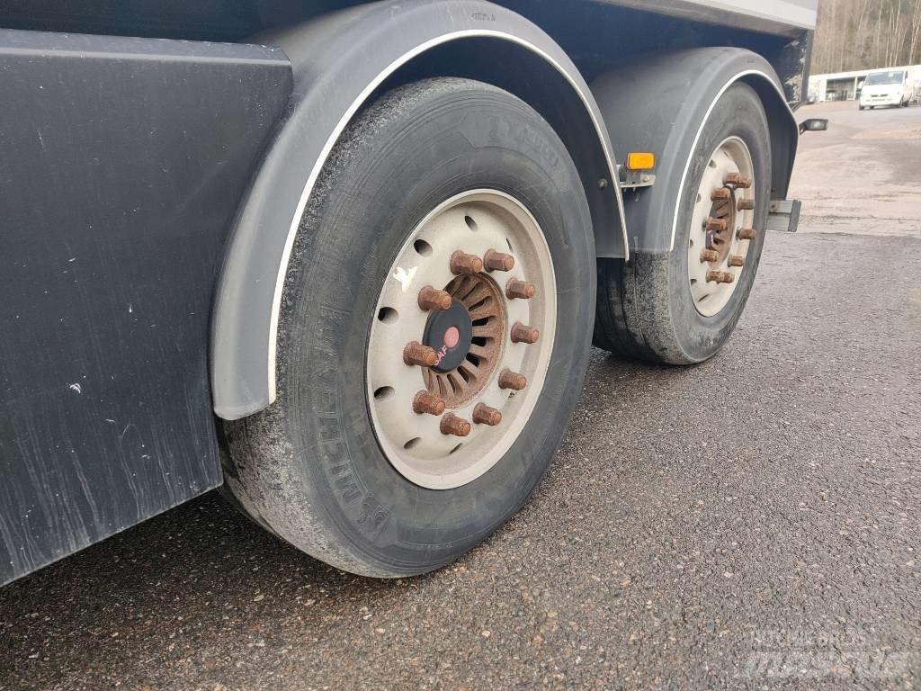  Alumatic AM-35-6 Tanker semi-trailers