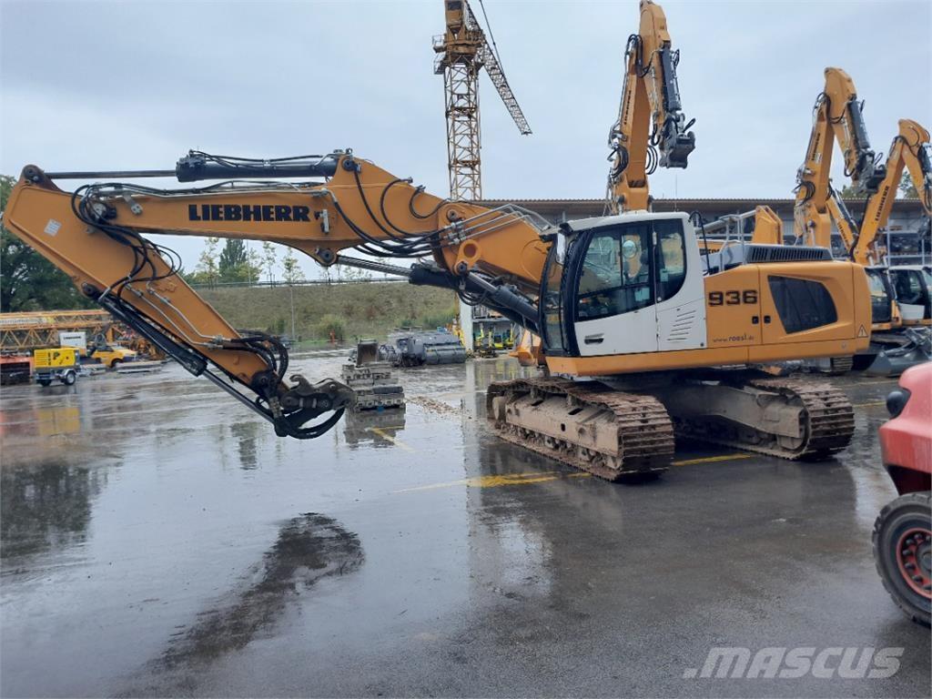 Liebherr R936 Crawler excavators