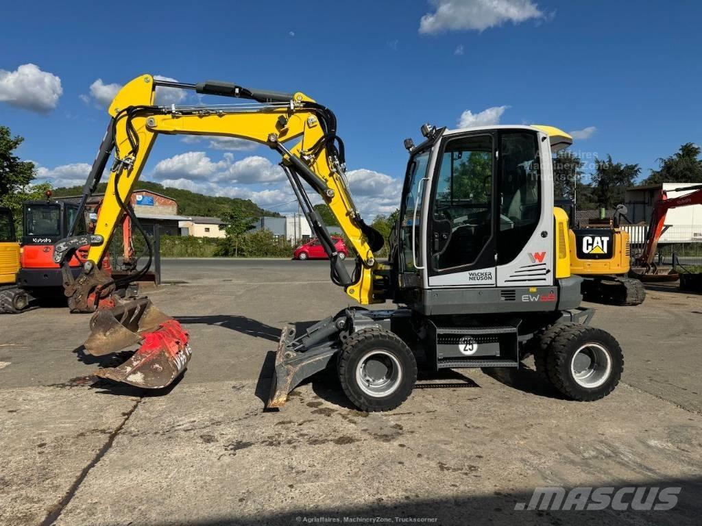 Wacker Neuson EW 65 Wheeled excavators