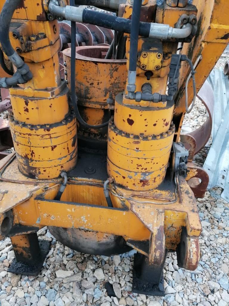 Bauer BG 12 V Piling rigs