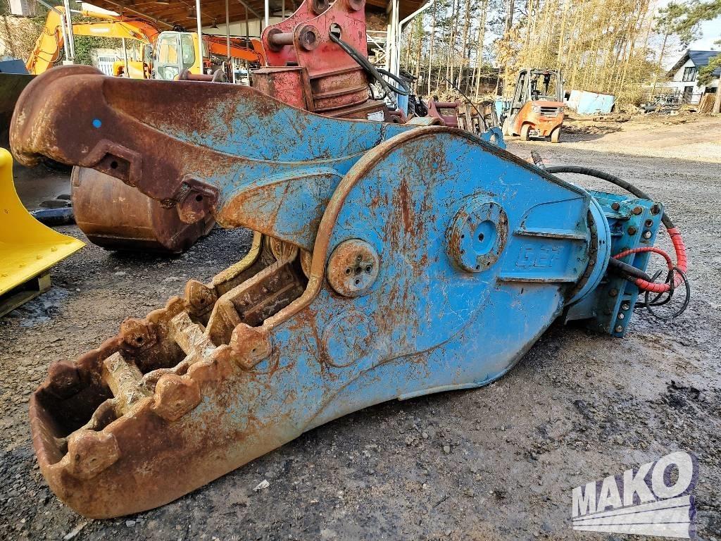 Sandhurst Zato G27 Pulveriser  (Demolition Crusher ) 