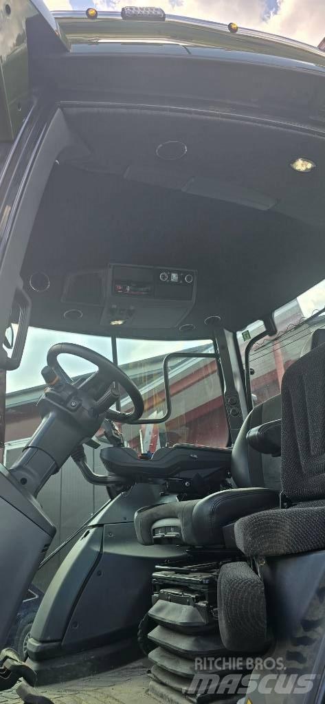 Valtra Q 285 Tractors