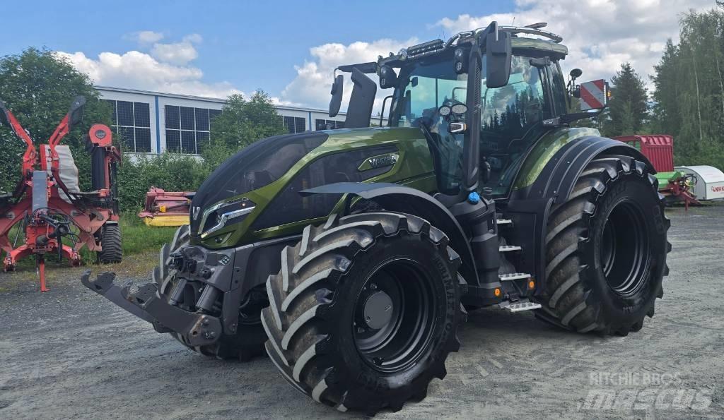 Valtra Q 285 Tractors
